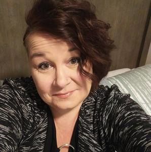 Meet your Posher, Pam